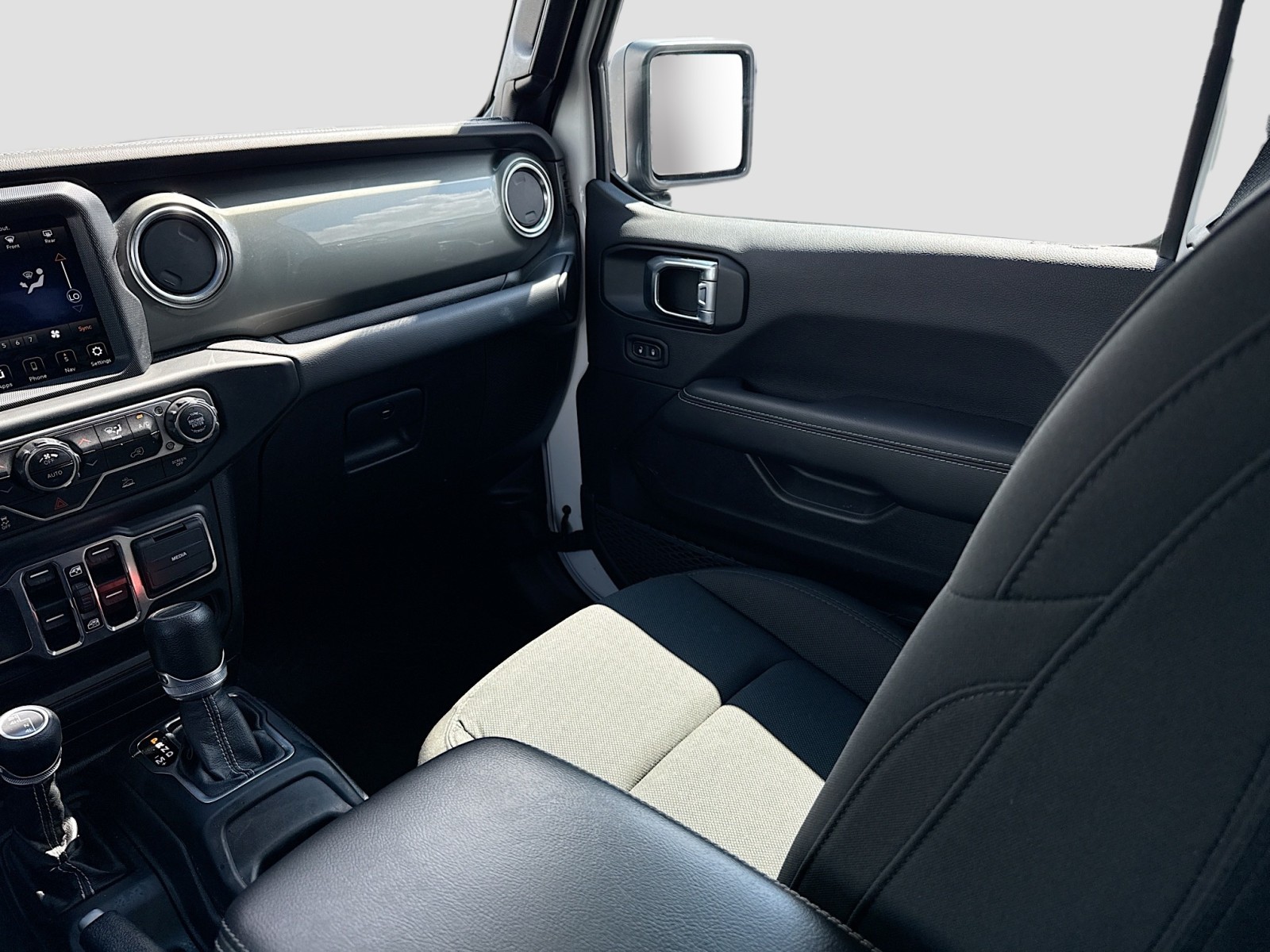 2021 Jeep Gladiator Overland photo 20
