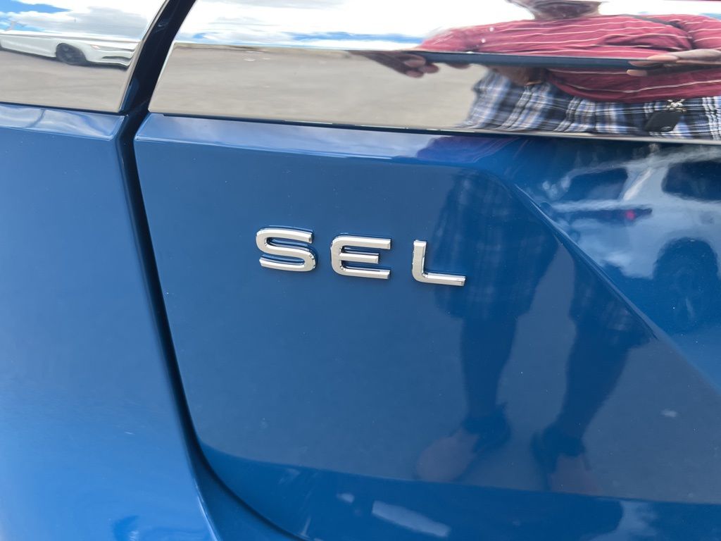 2026 Volkswagen Atlas SEL photo 10