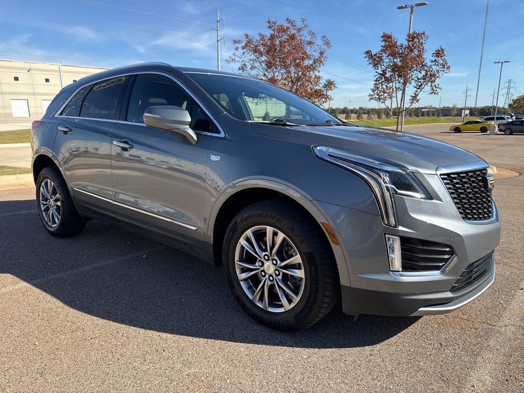 2021 Cadillac XT5 Premium Luxury photo 3