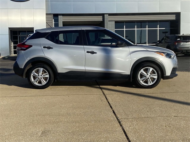 Used 2020 Nissan Kicks S with VIN 3N1CP5BV6LL558685 for sale in Warner Robins, GA