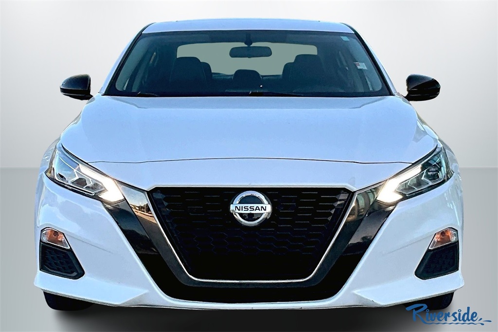 2019 Nissan Altima 2.5 SR photo 2