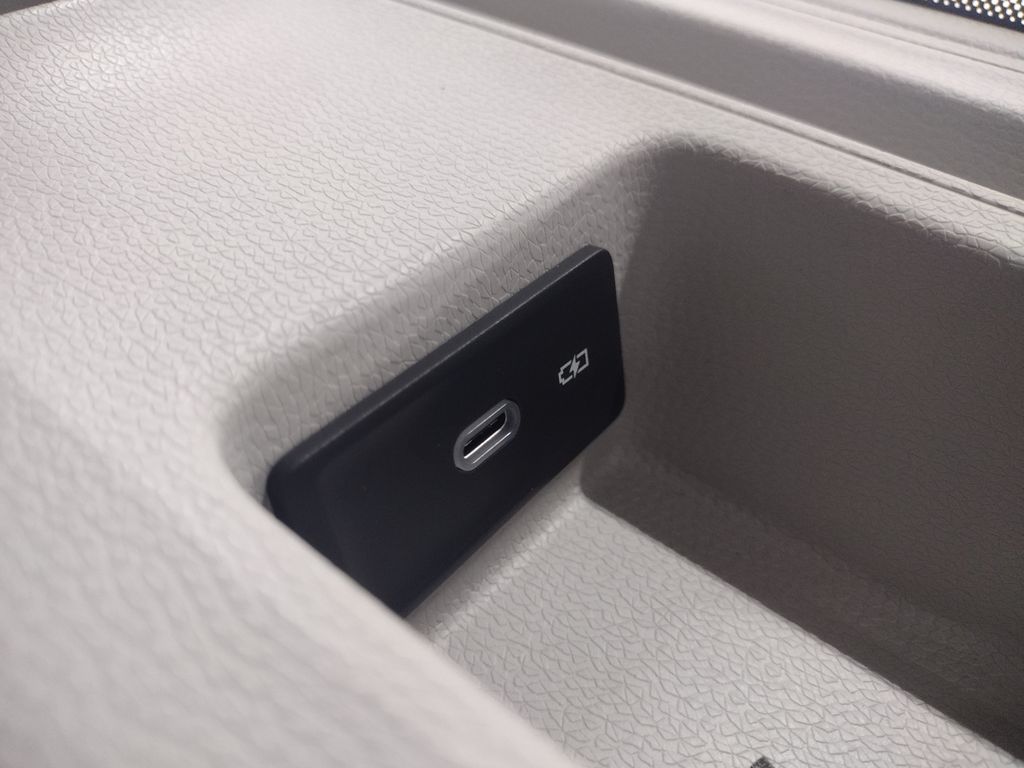 2025 Volkswagen ID. Buzz photo 17