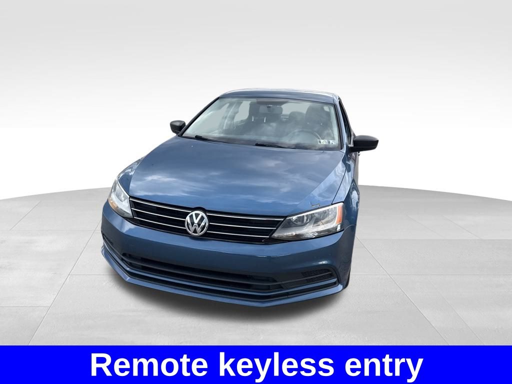 2015 Volkswagen Jetta 1.8T SE photo 2