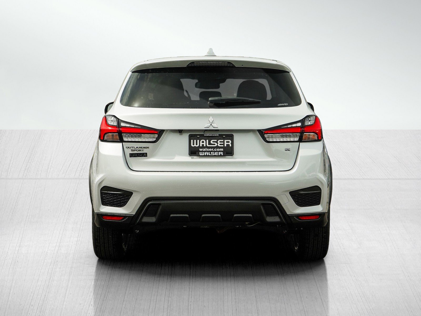 2025 Mitsubishi Outlander Sport SE photo 4