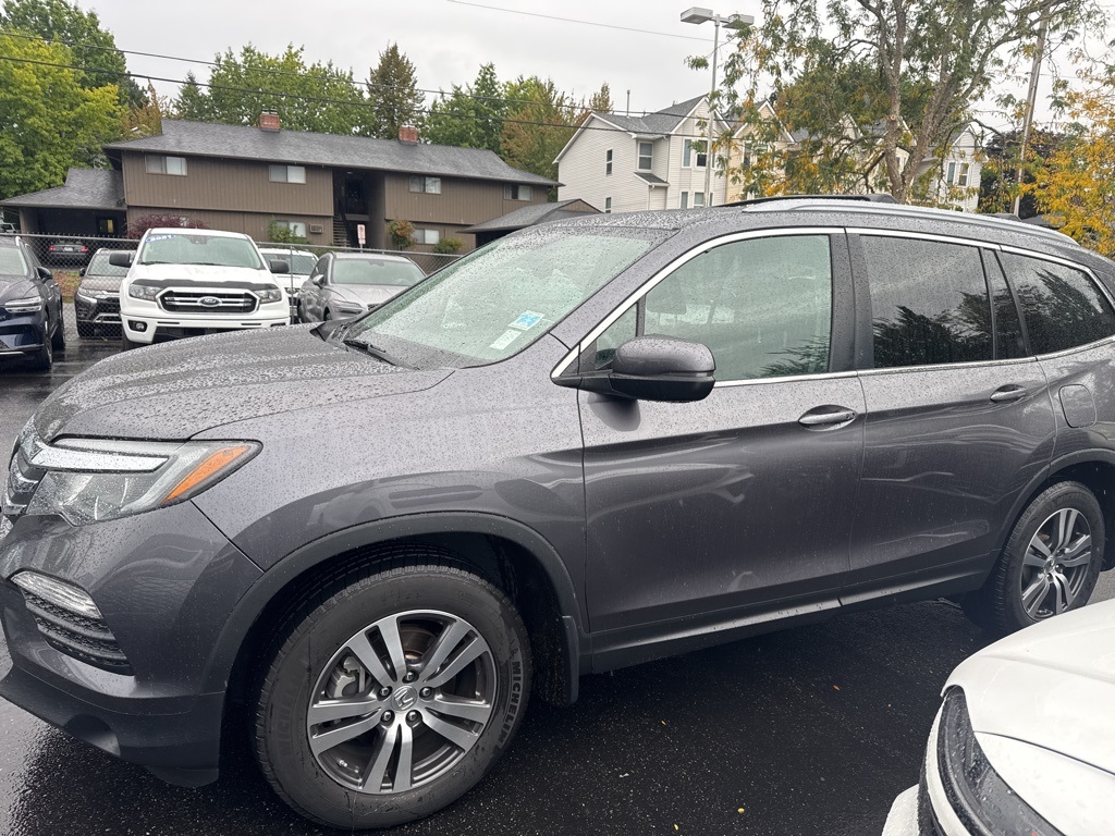 2017 Honda Pilot EX-L photo 3