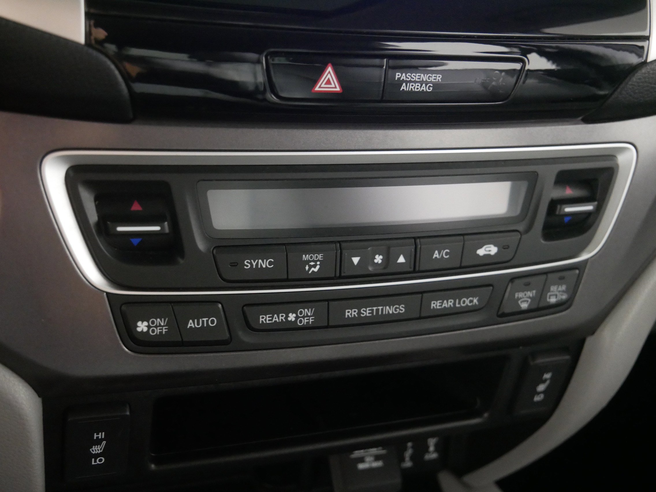 2017 Honda Pilot EX-L photo 22