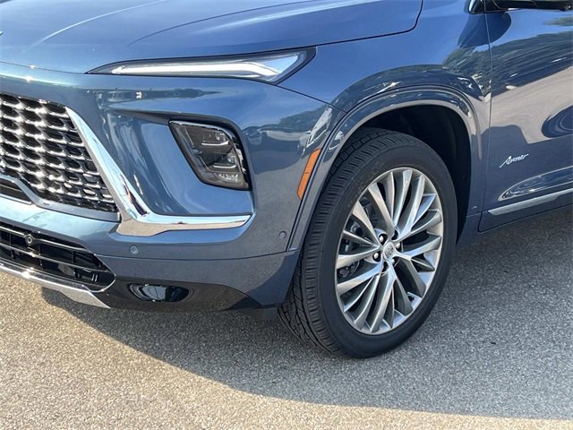 2026 Buick Enclave Avenir photo 8