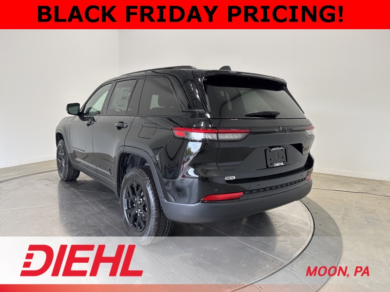 2025 Jeep Grand Cherokee Altitude X photo 4