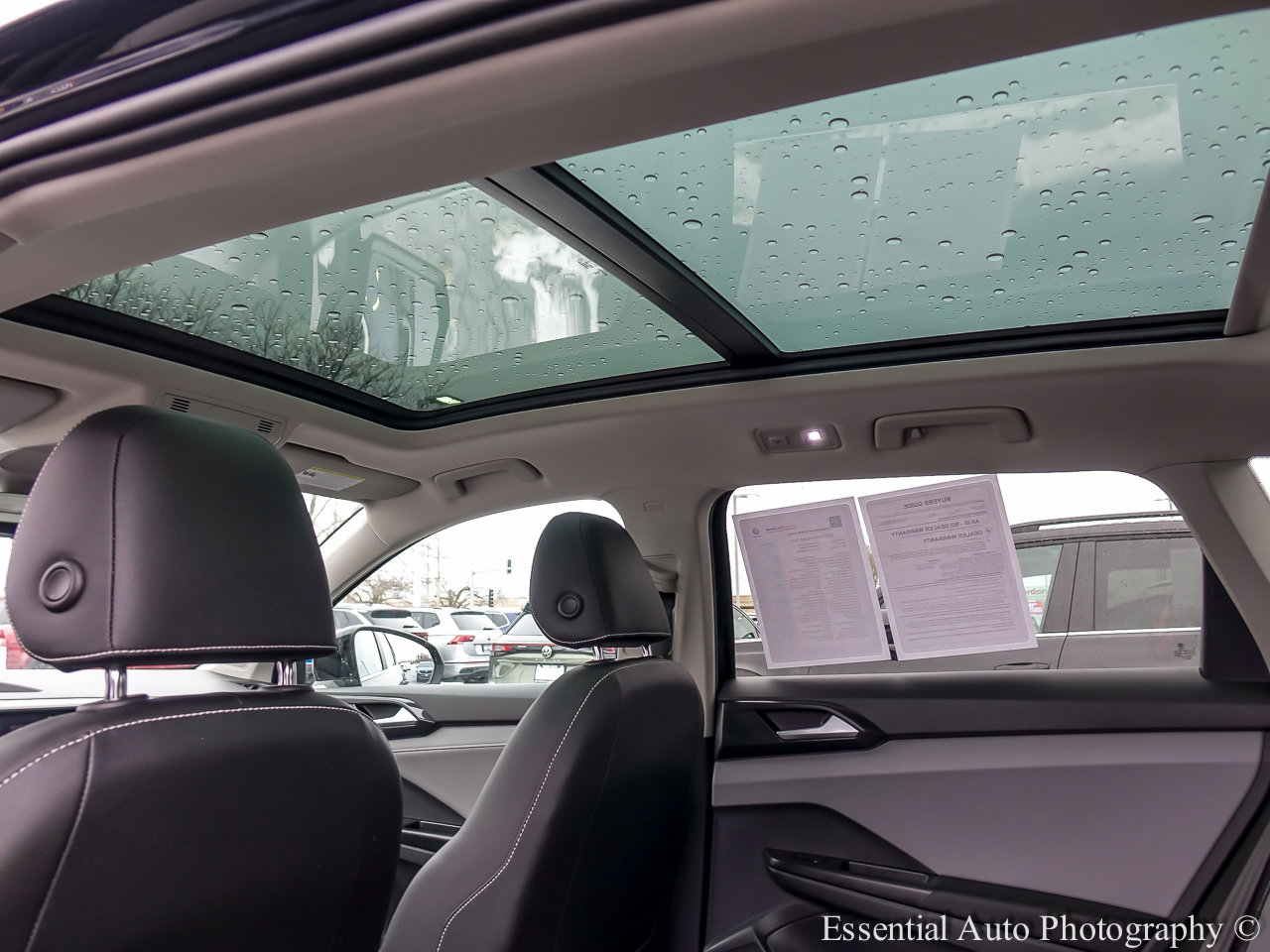 2023 VOLKSWAGEN TAOS - Image 10