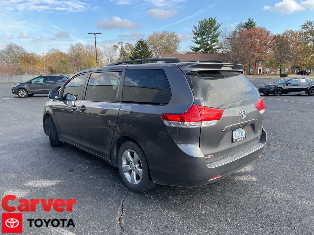 2011 Toyota Sienna LE