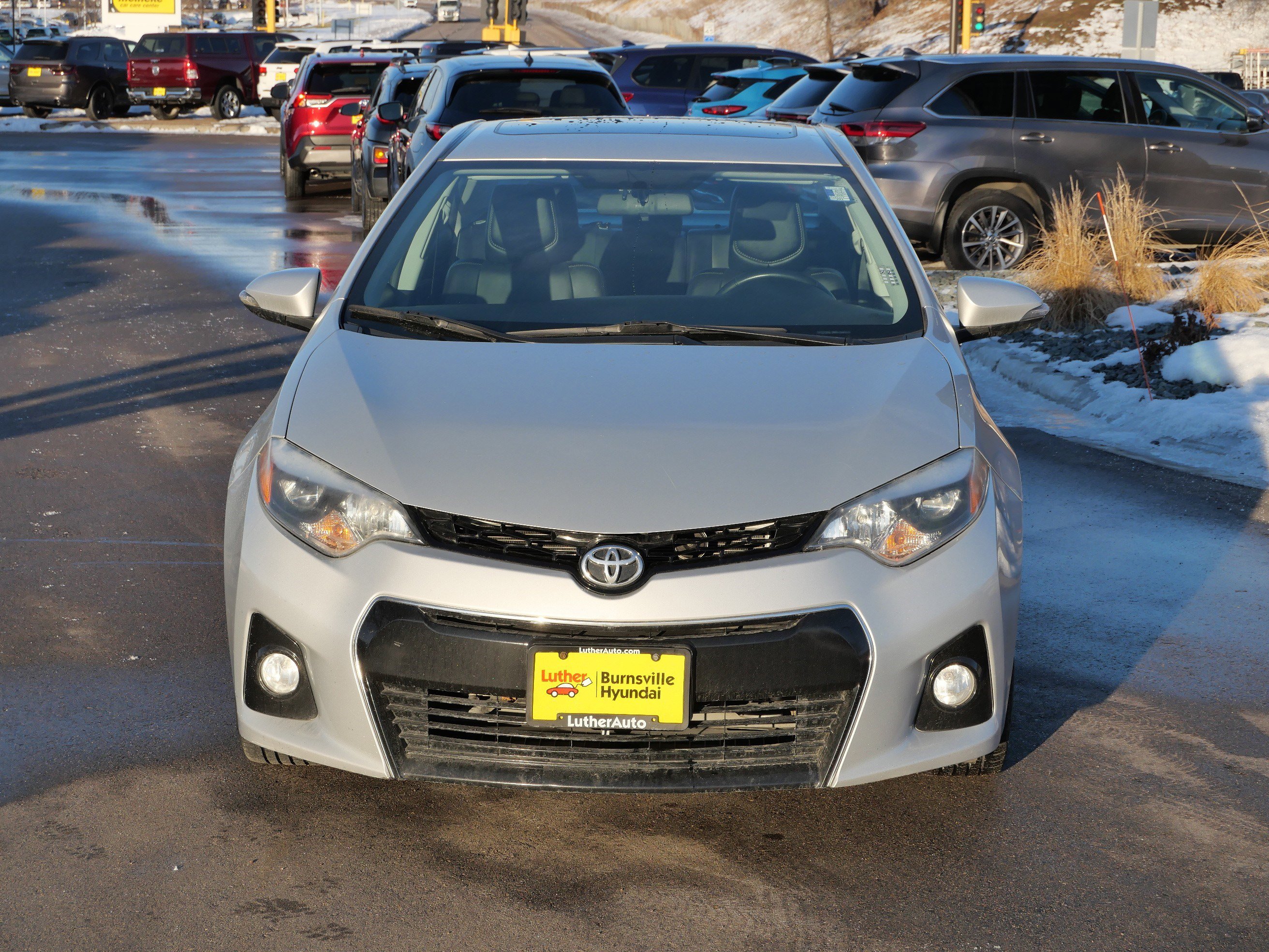 Used 2014 Toyota Corolla S Plus with VIN 2T1BURHE6EC139208 for sale in Burnsville, Minnesota