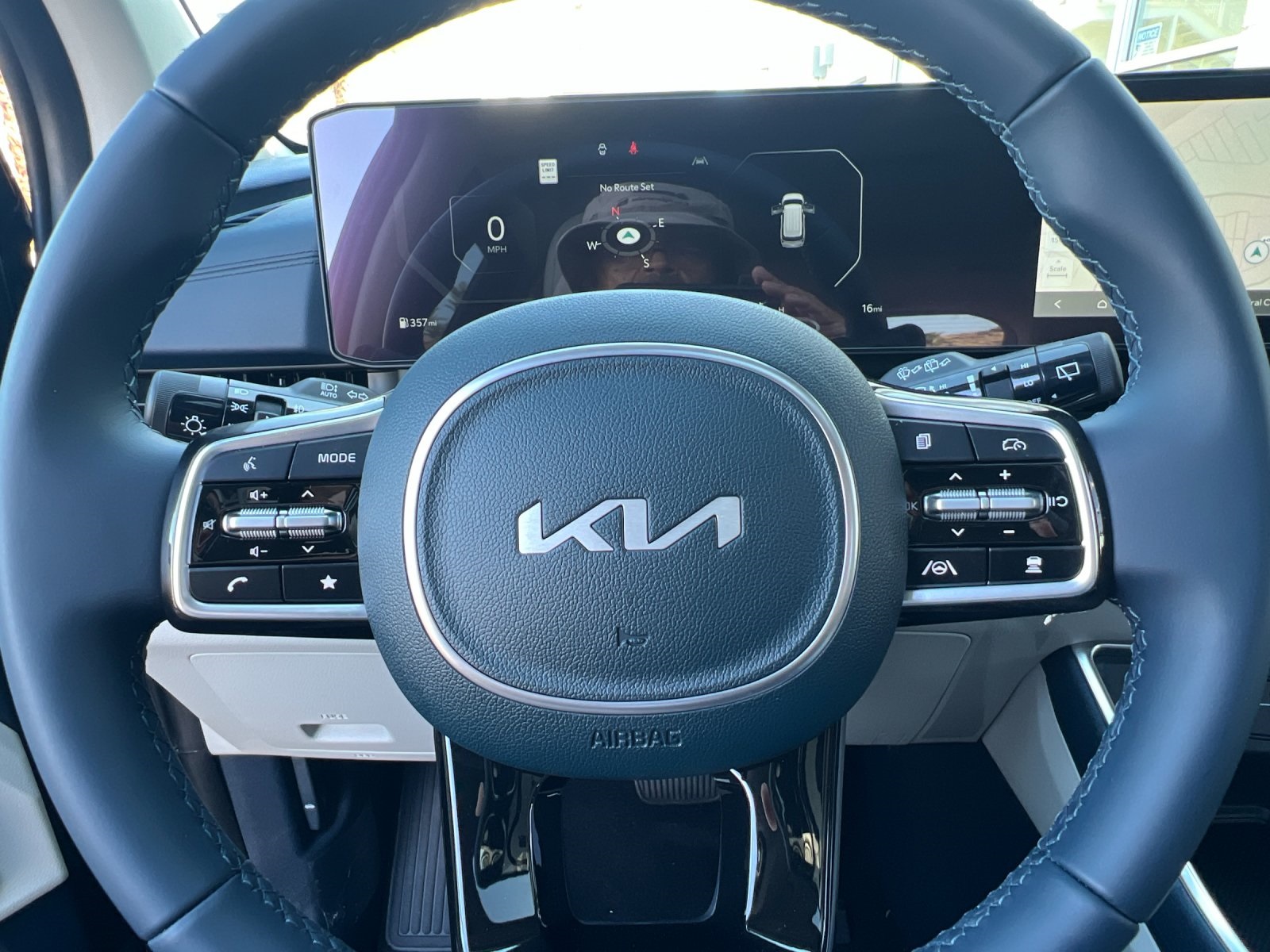 2026 Kia Carnival SX photo 23