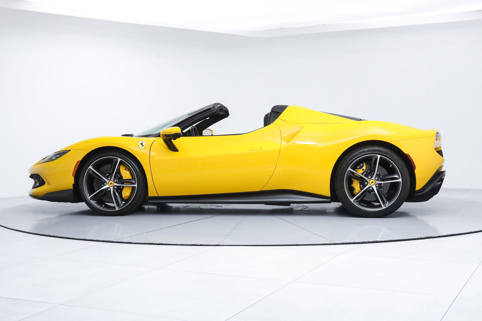 2024 Ferrari 296 GTS Assetto Fiorano photo 3