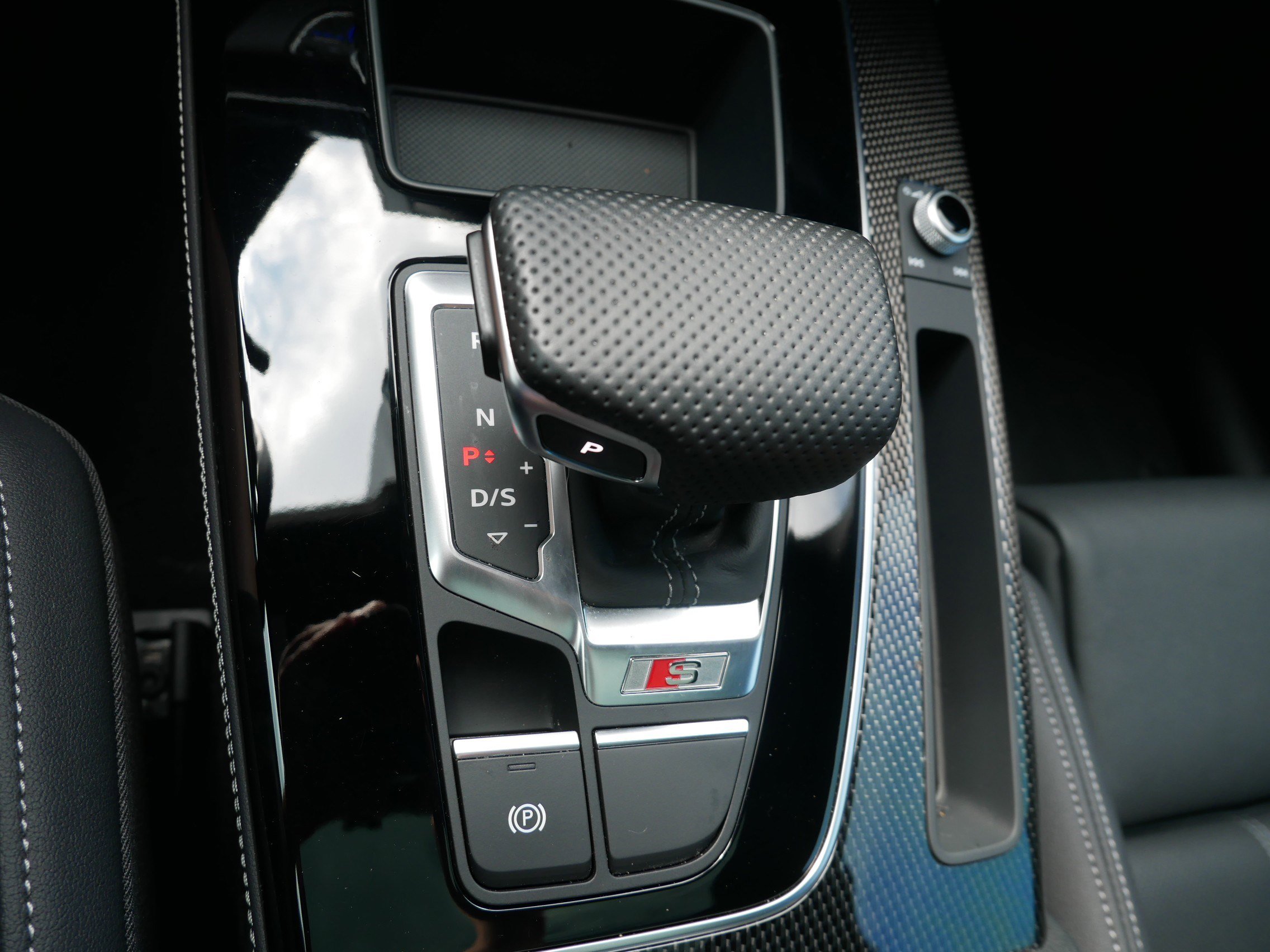 2022 Audi SQ5 Prestige photo 26