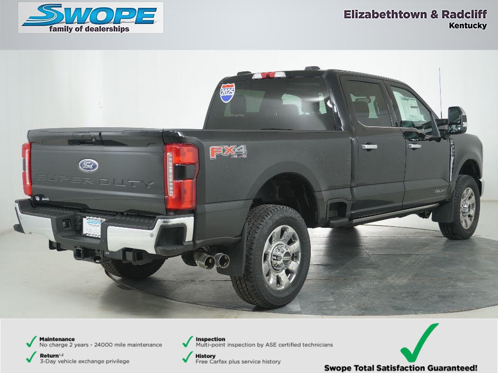 2025 Ford F-350 Lariat photo 3