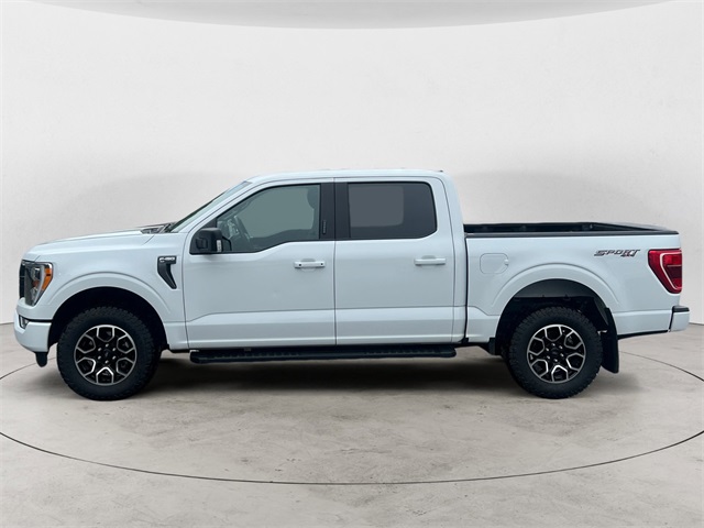 2023 Ford F-150 XLT photo 2