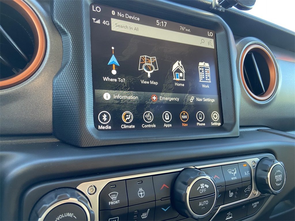 2023 Jeep Gladiator Mojave photo 18