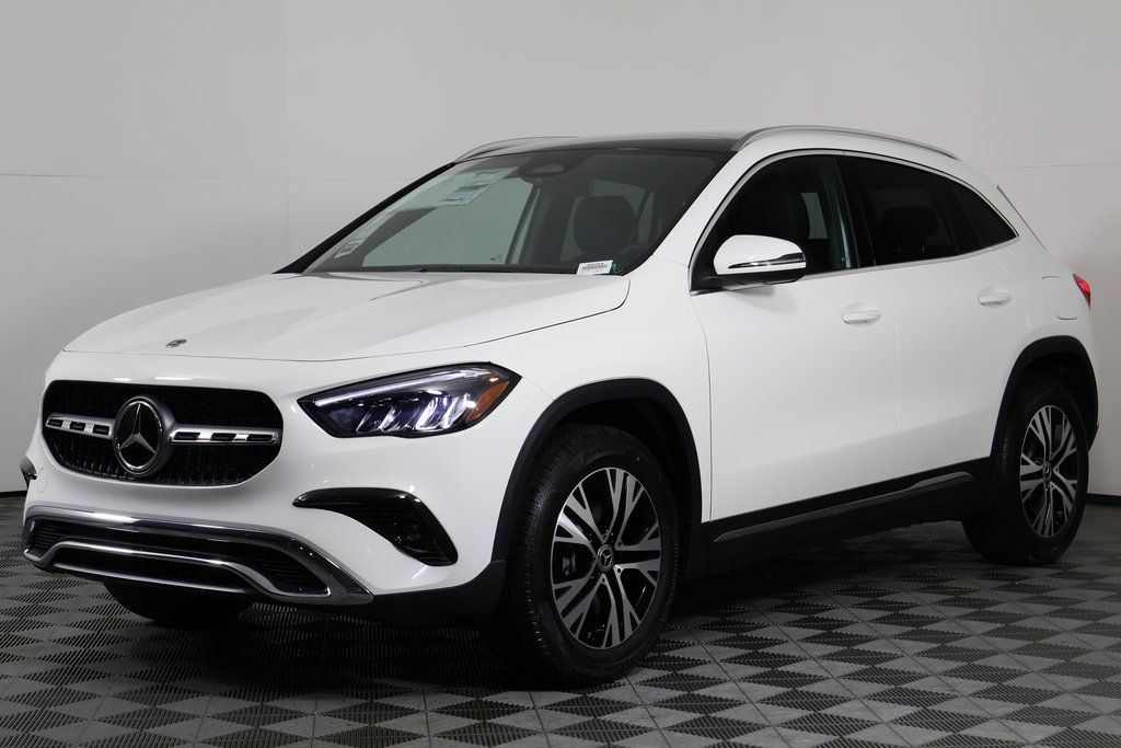 2026 Mercedes-Benz GLA GLA 250's photo