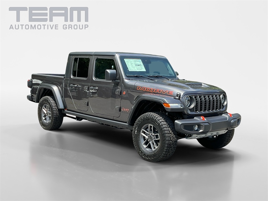 2025 Jeep Gladiator Mojave's photo