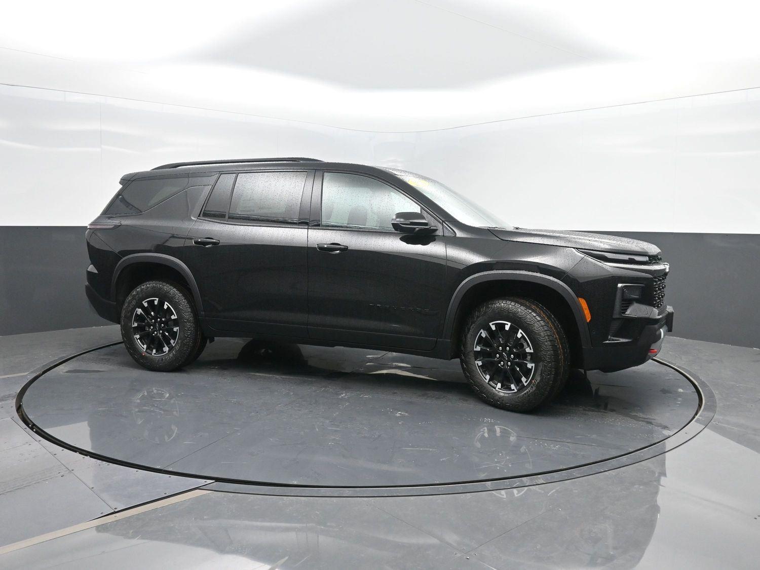 2026 Chevrolet Traverse Z71 photo 3