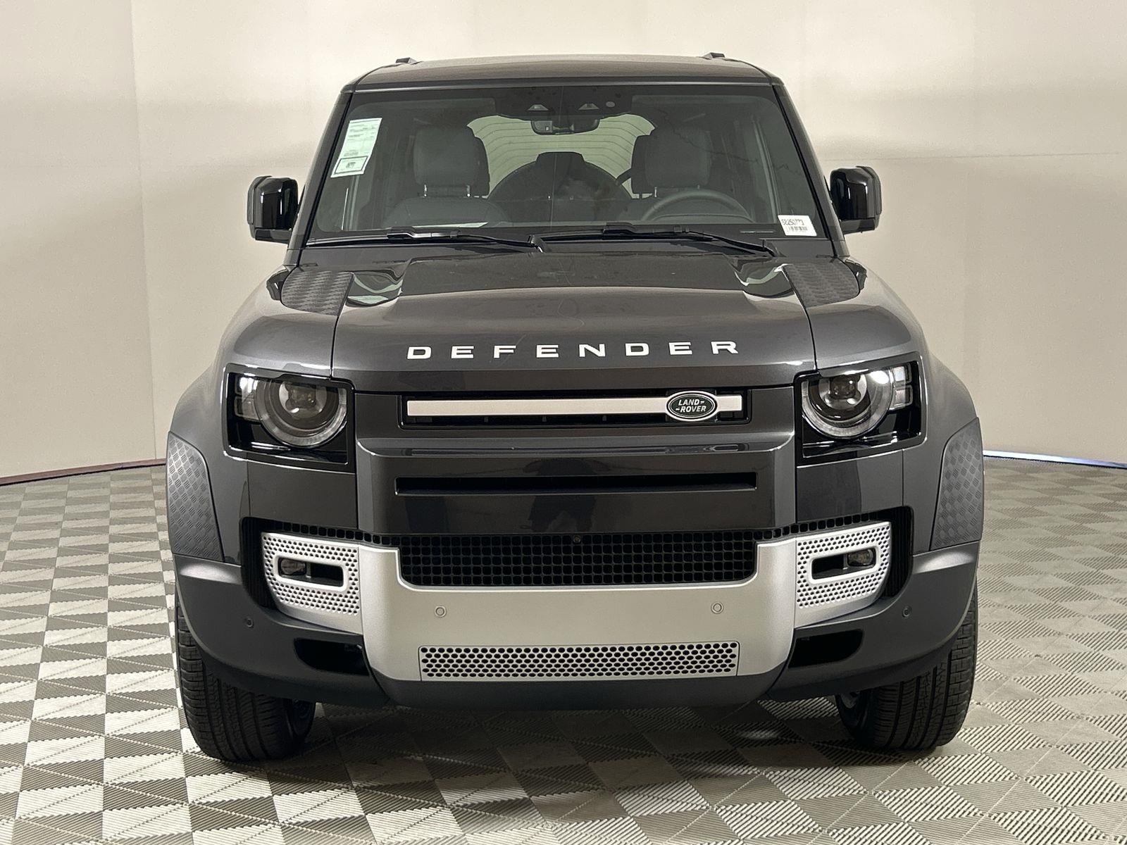2025 Land Rover Defender 110 S photo 8
