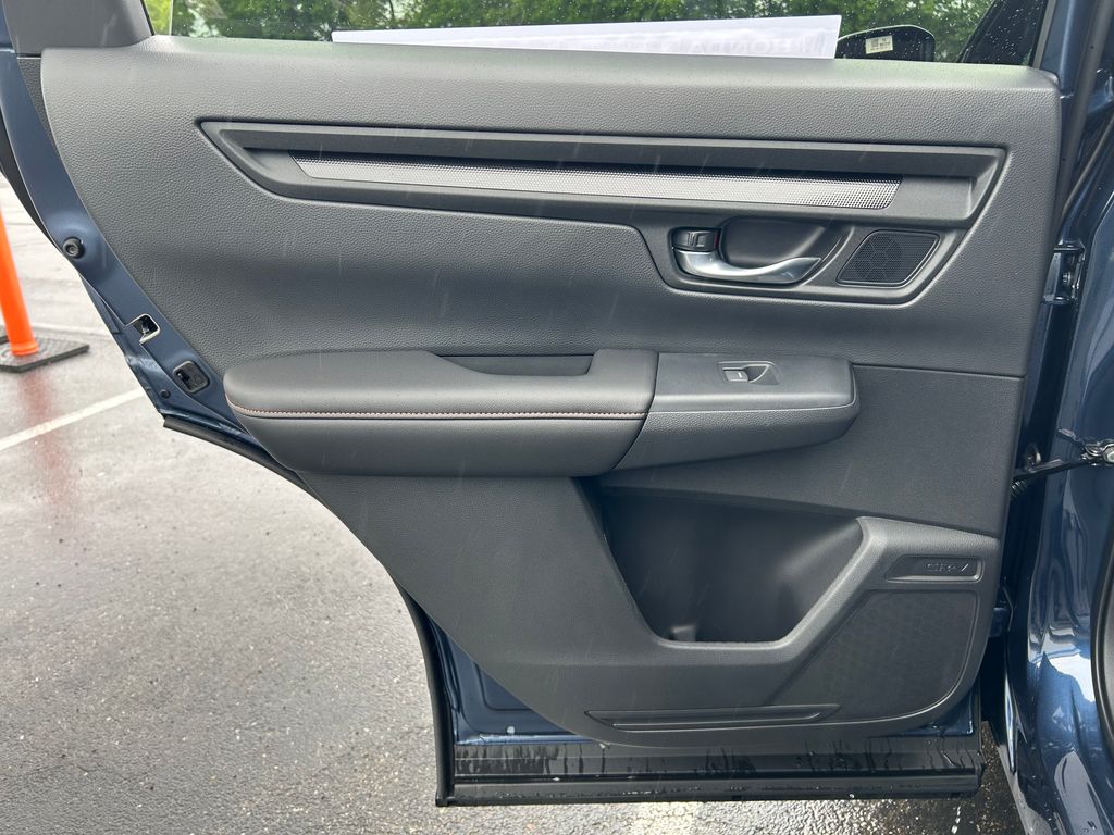 2026 Honda CR-V Hybrid photo 17