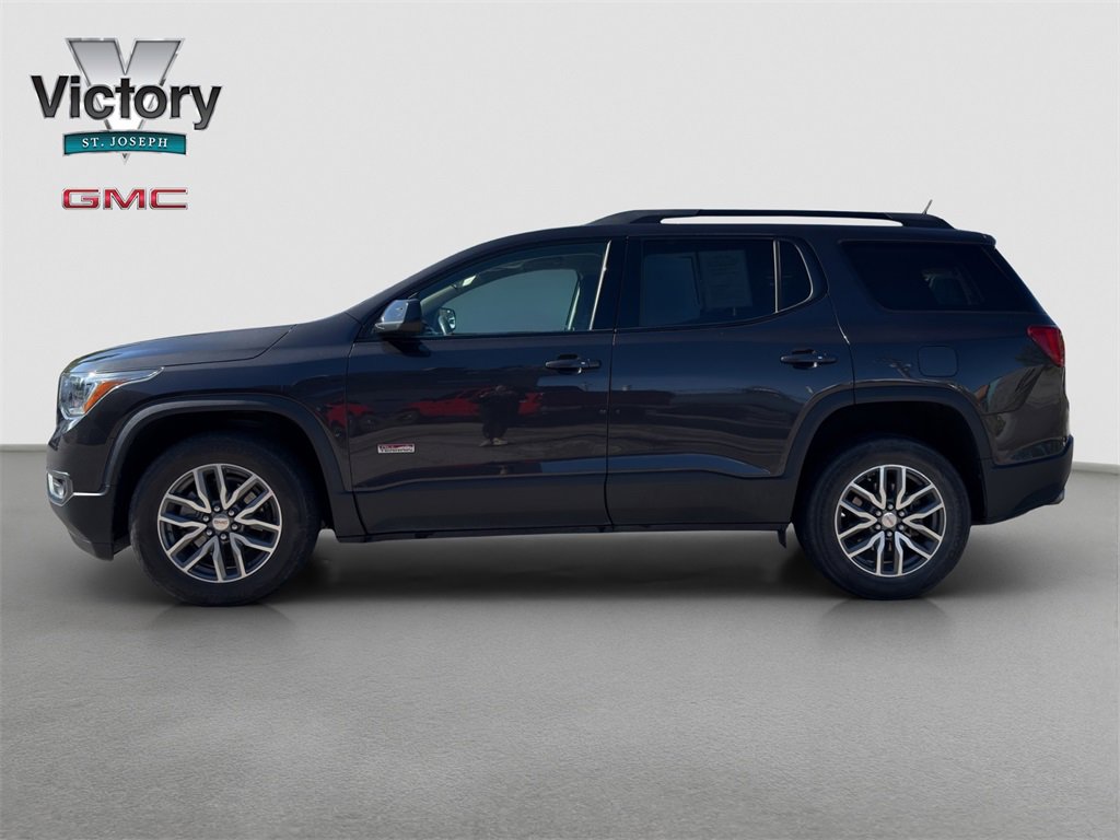 2017 Gmc Acadia SLE photo 2