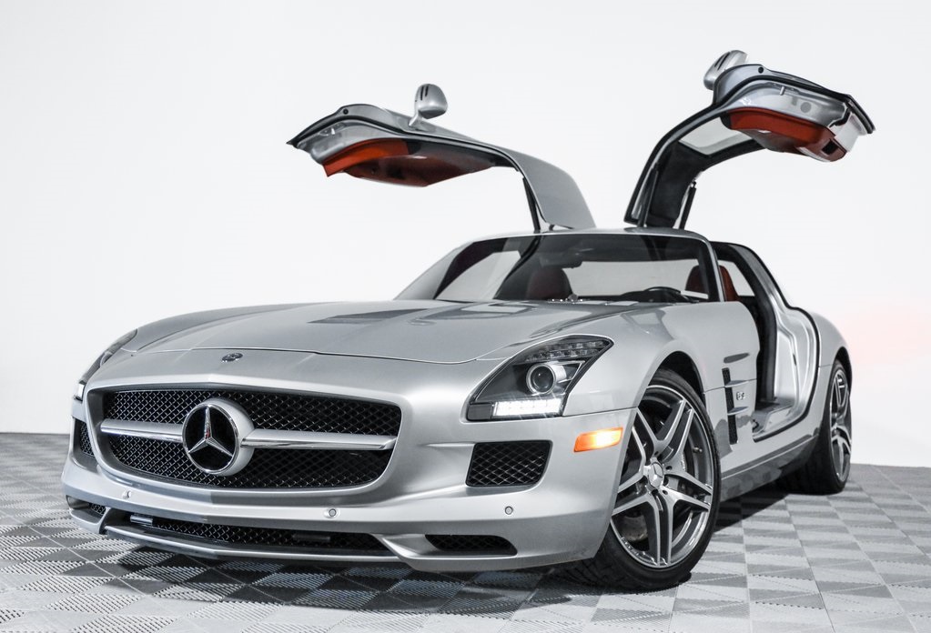 2011 Mercedes Benz SLS AMG photo 16