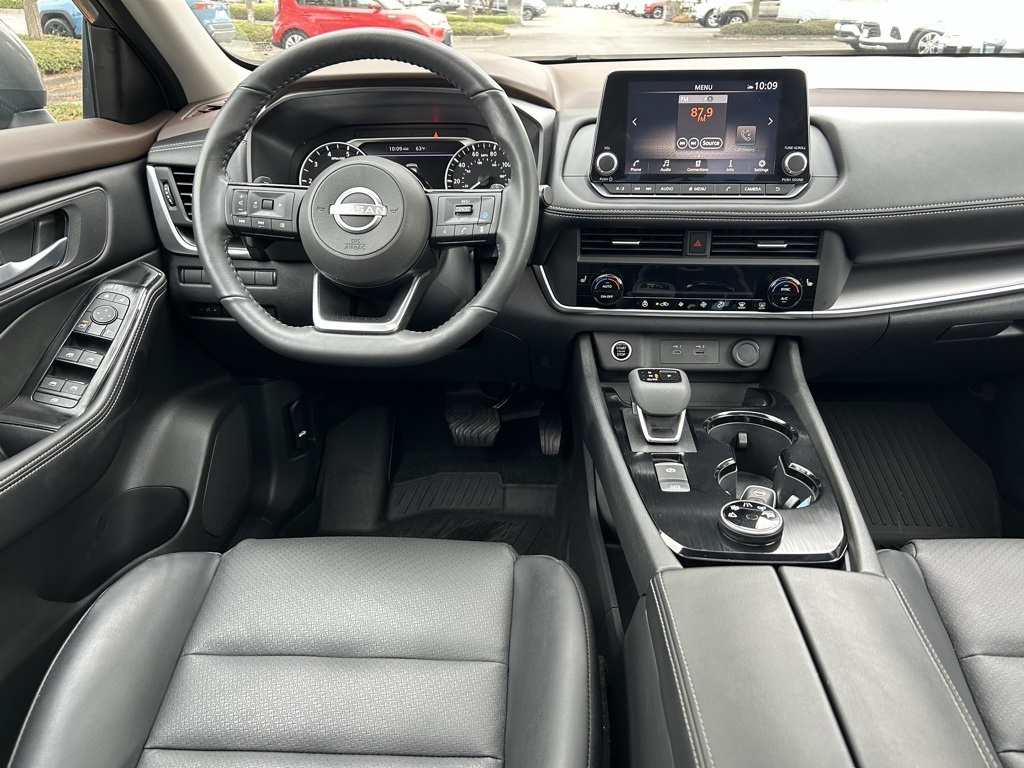 2023 Nissan Rogue SV photo 23