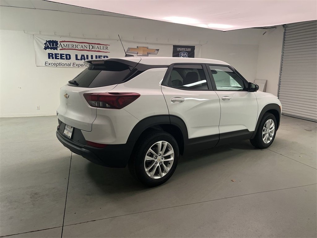 2026 Chevrolet Trailblazer LS photo 8