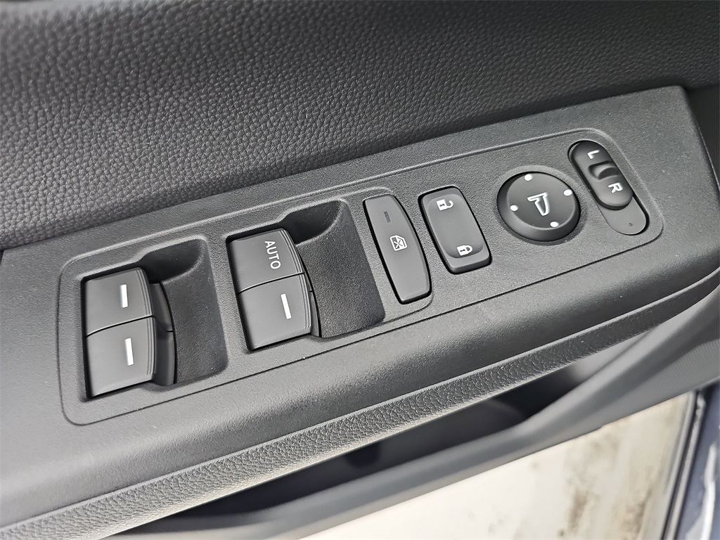 2026 Honda CR-V LX photo 29