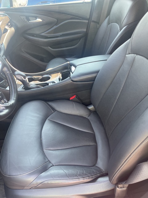 2019 Buick Envision Essence photo 7