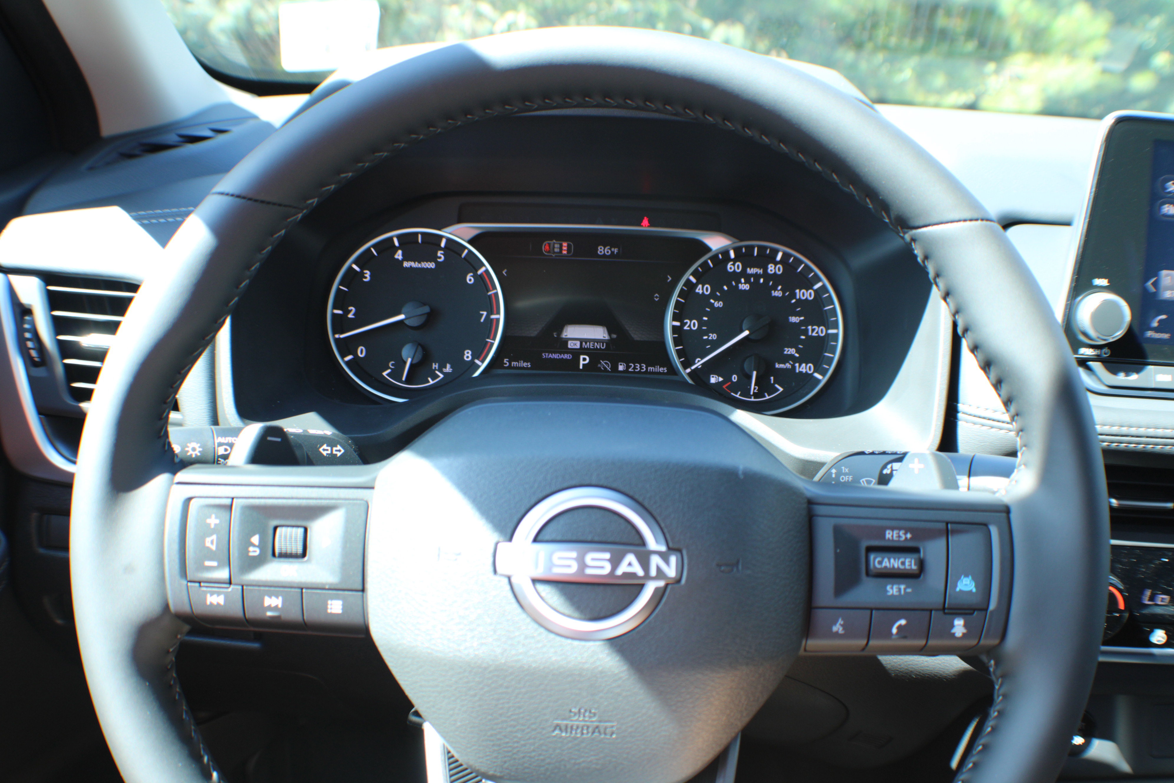 2026 Nissan Rogue SV photo 4