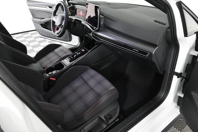 2025 Volkswagen Golf GTI S photo 3