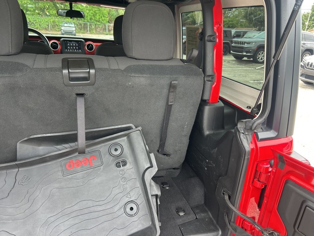 2021 Jeep Wrangler Rubicon photo 32