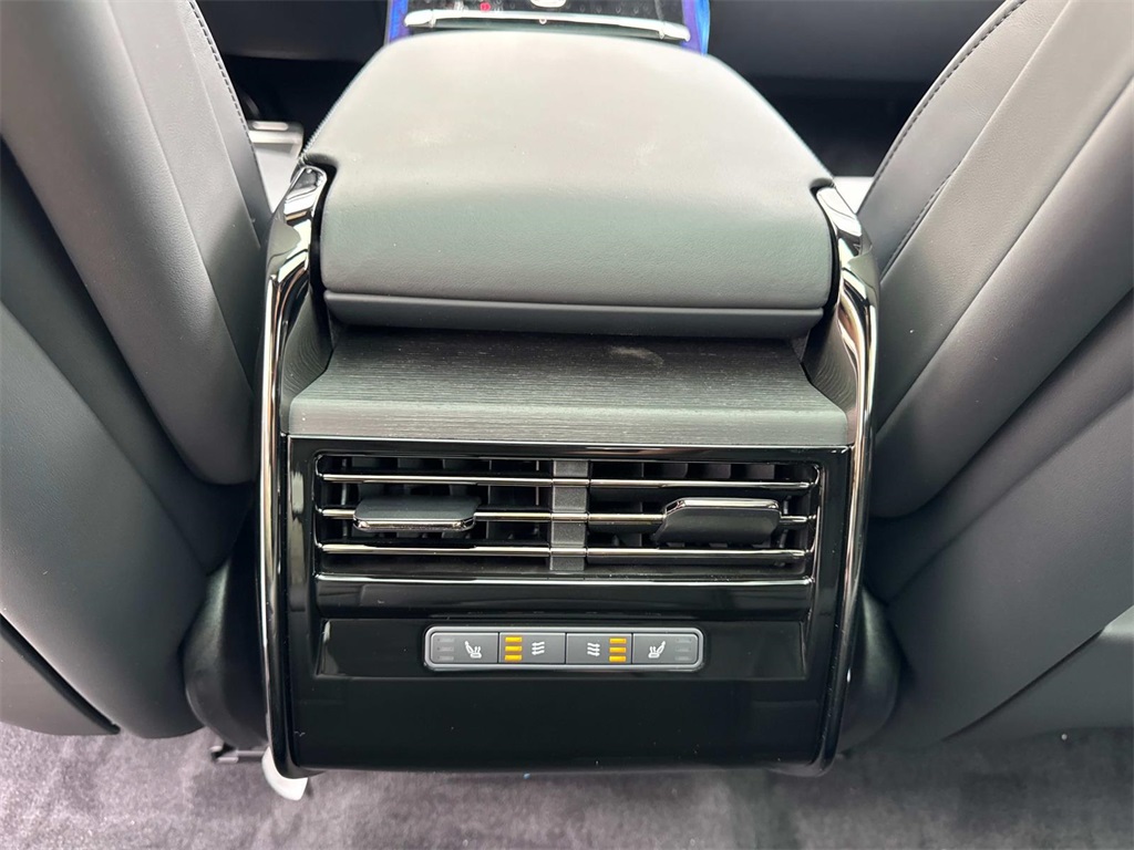 2025 Land Rover Range Rover Sport SE photo 12