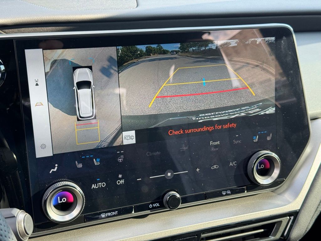 2025 Lexus TX 500h F SPORT Performance Premium photo 4