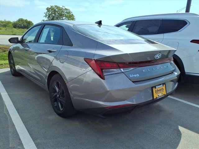 2023 Hyundai Elantra Hybrid Blue photo 4