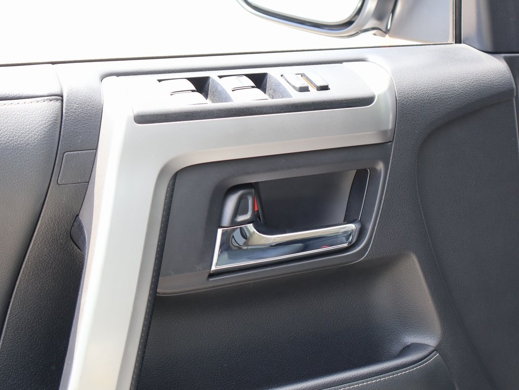 2024 Toyota 4Runner SR5 Premium photo 21