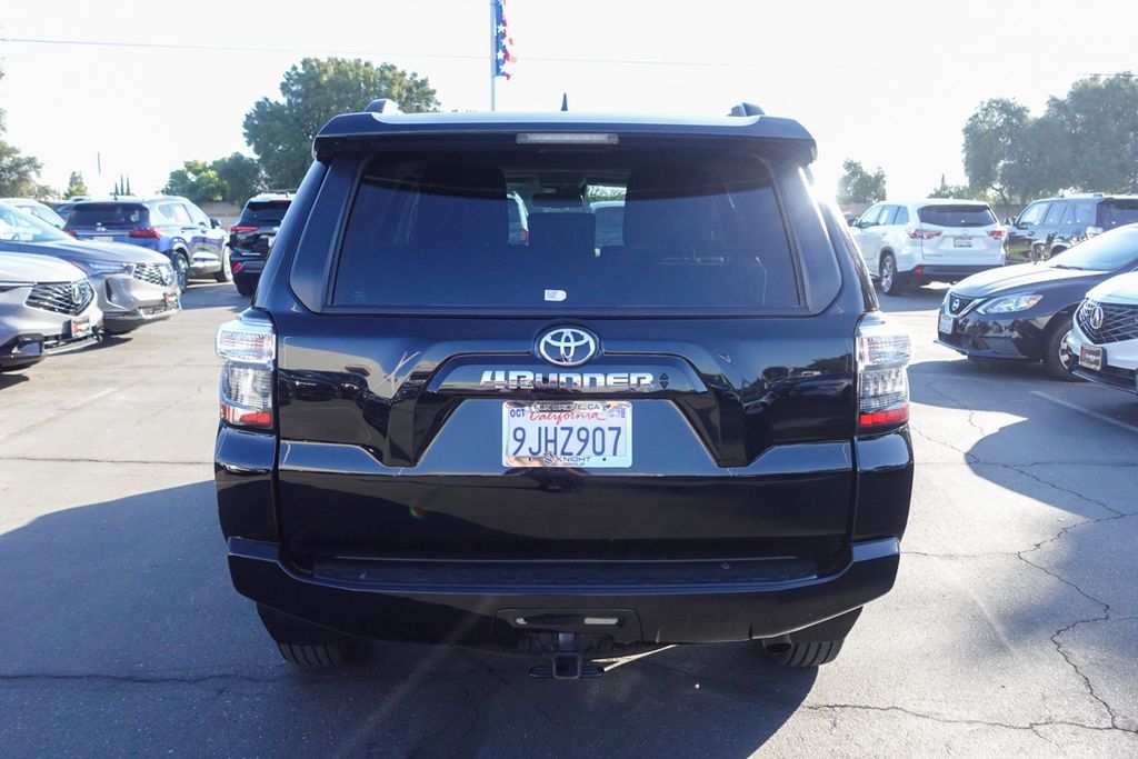 2023 Toyota 4Runner SR5 Premium photo 9
