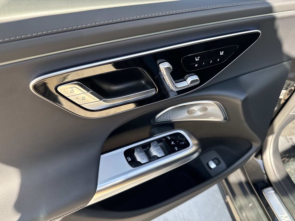 2026 Mercedes Benz E 53 AMG 4MATIC photo 14