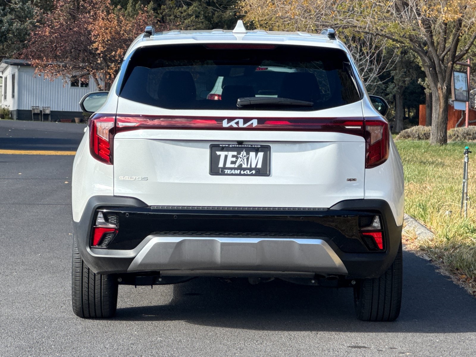 2026 Kia Seltos SX photo 3