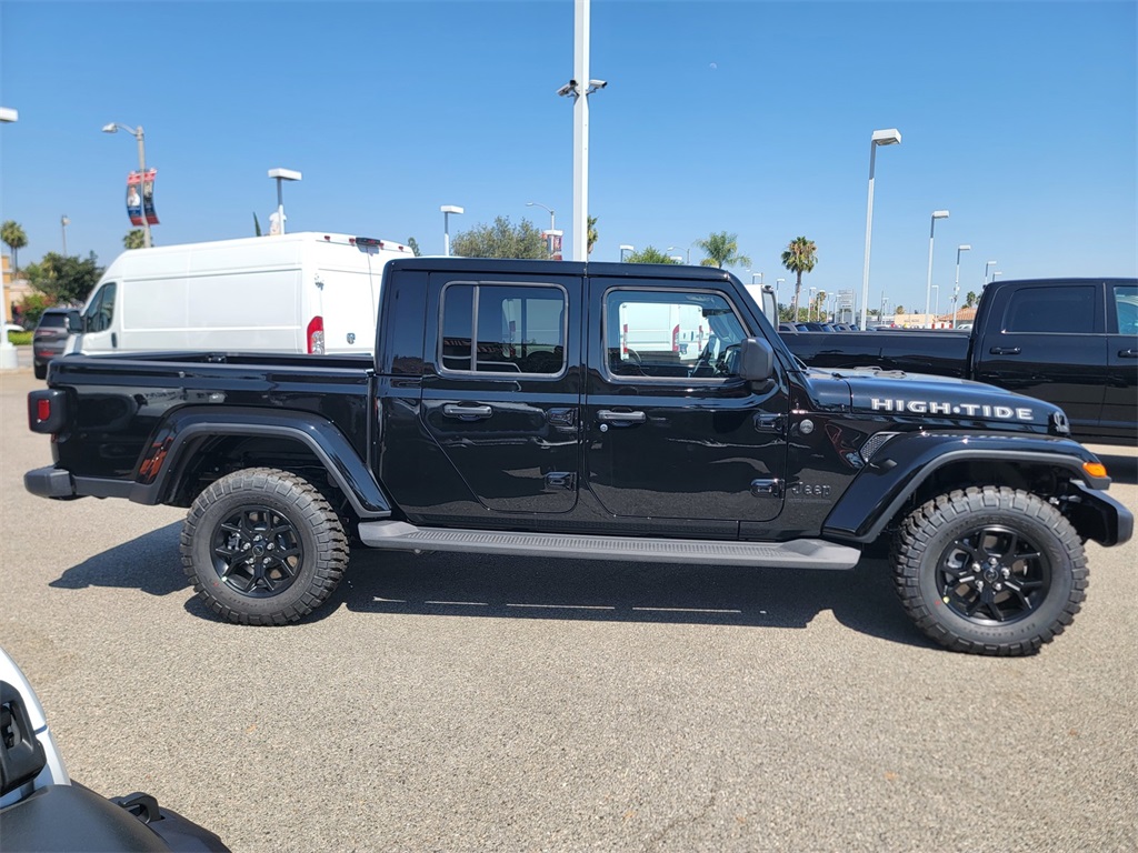 2025 Jeep Gladiator Sport photo 3
