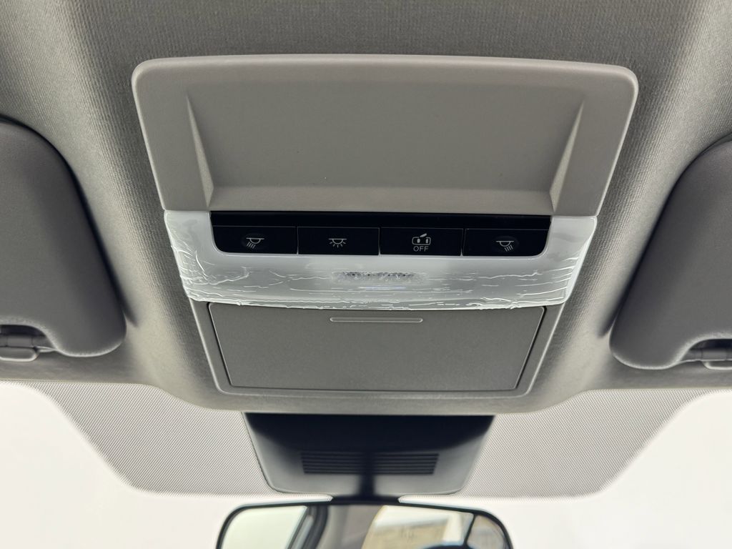 2025 Nissan Sentra SV photo 30