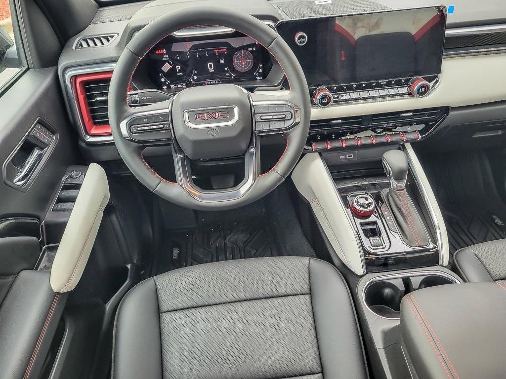 2025 GMC CANYON - Image 11