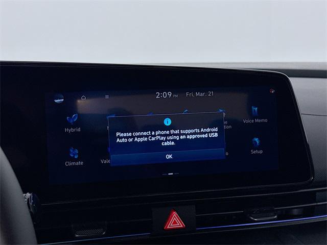 2025 Hyundai Elantra Hybrid SEL Sport photo 17
