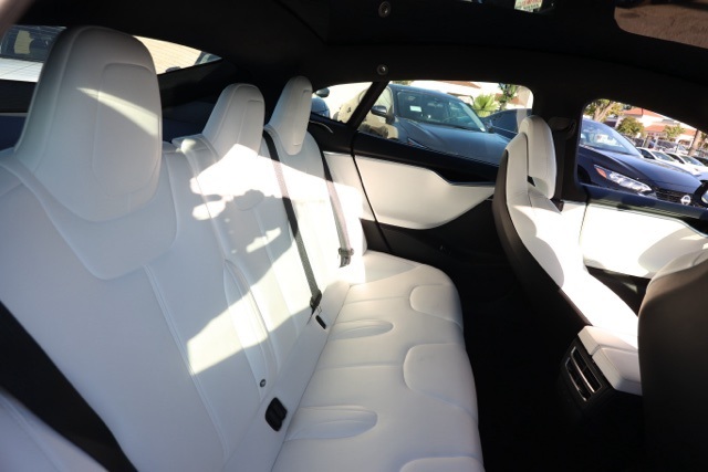 2017 Tesla Model S 75D photo 15