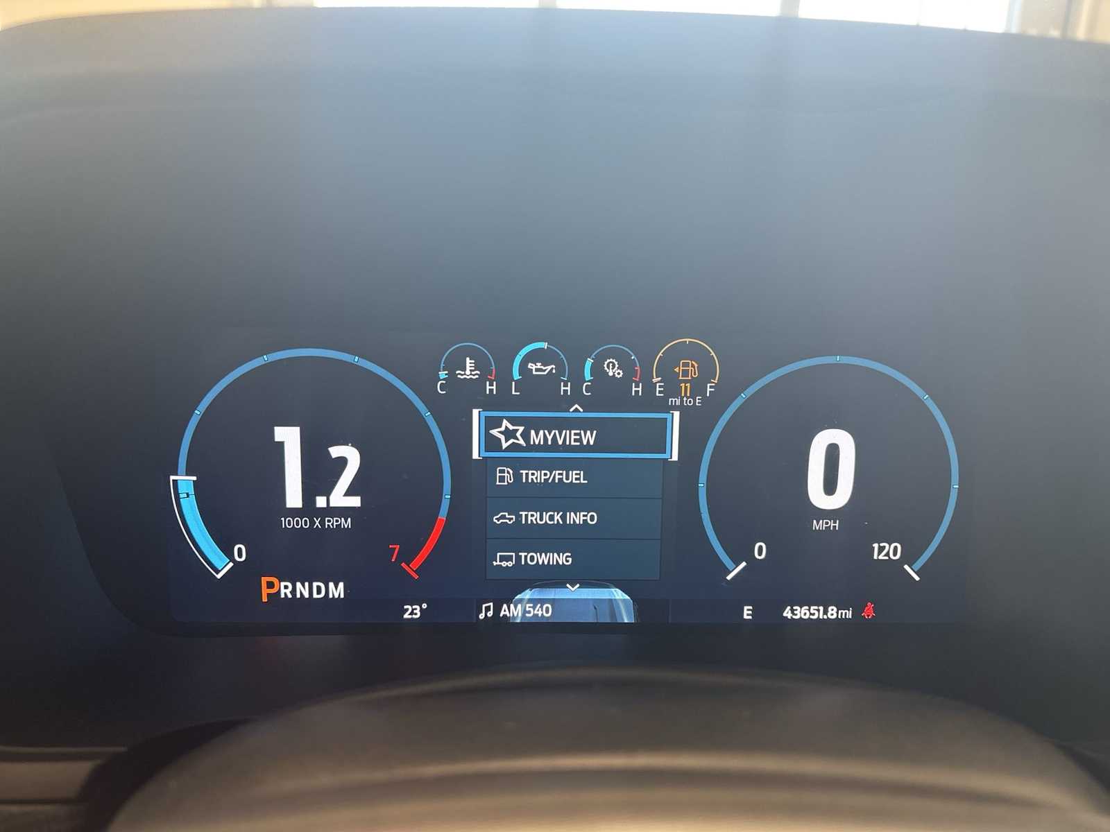 2022 Ford F-150 Platinum photo 10