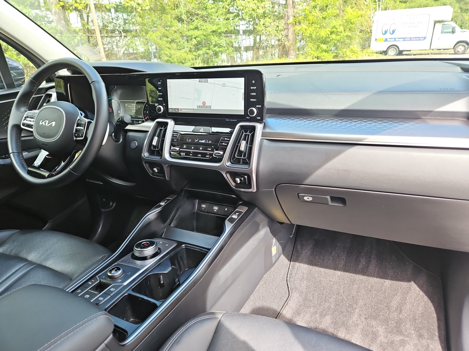 2023 Kia Sorento Hybrid EX photo 16