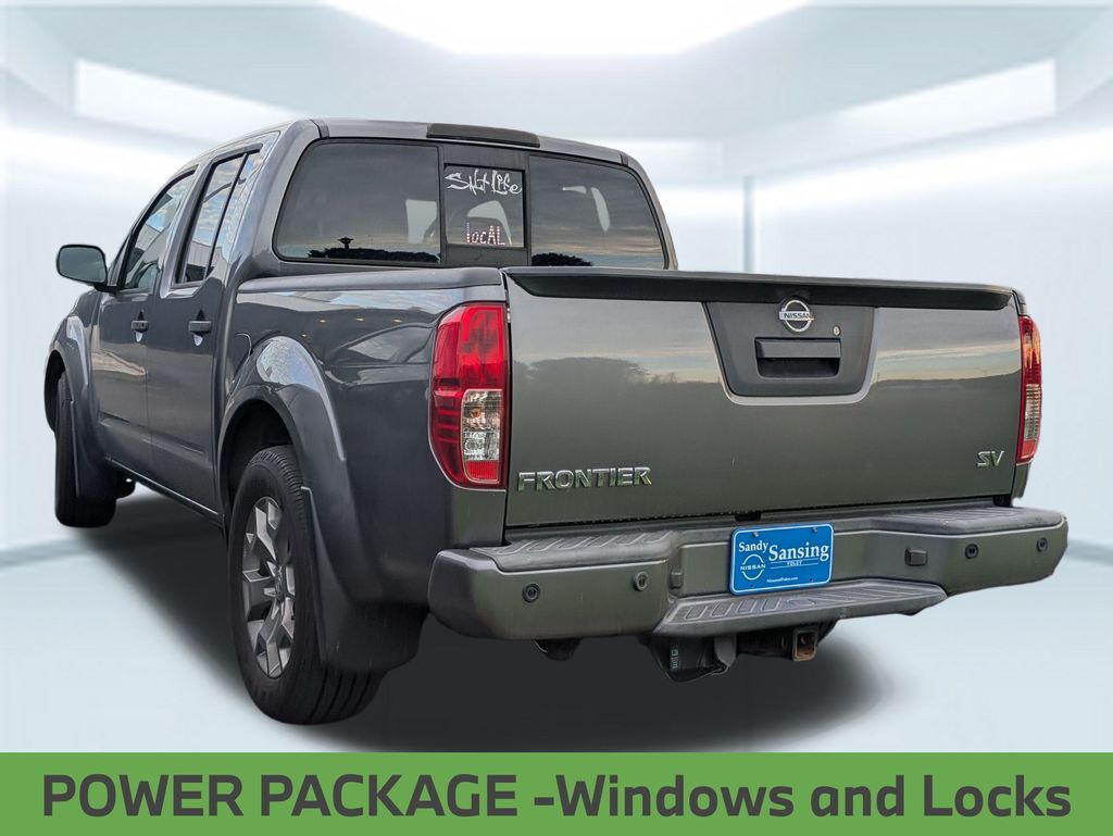 2020 Nissan Frontier SV photo 3